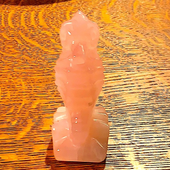 ROSE QUARTZ SEA HORSE CARVED UNCONDITIONAL LOVE HEALING STONE 3 INCH TALL NEW - Picture 5 of 7